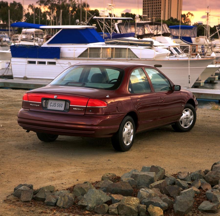  Mercury Mystique 1998 года  (фото 21 из 26)